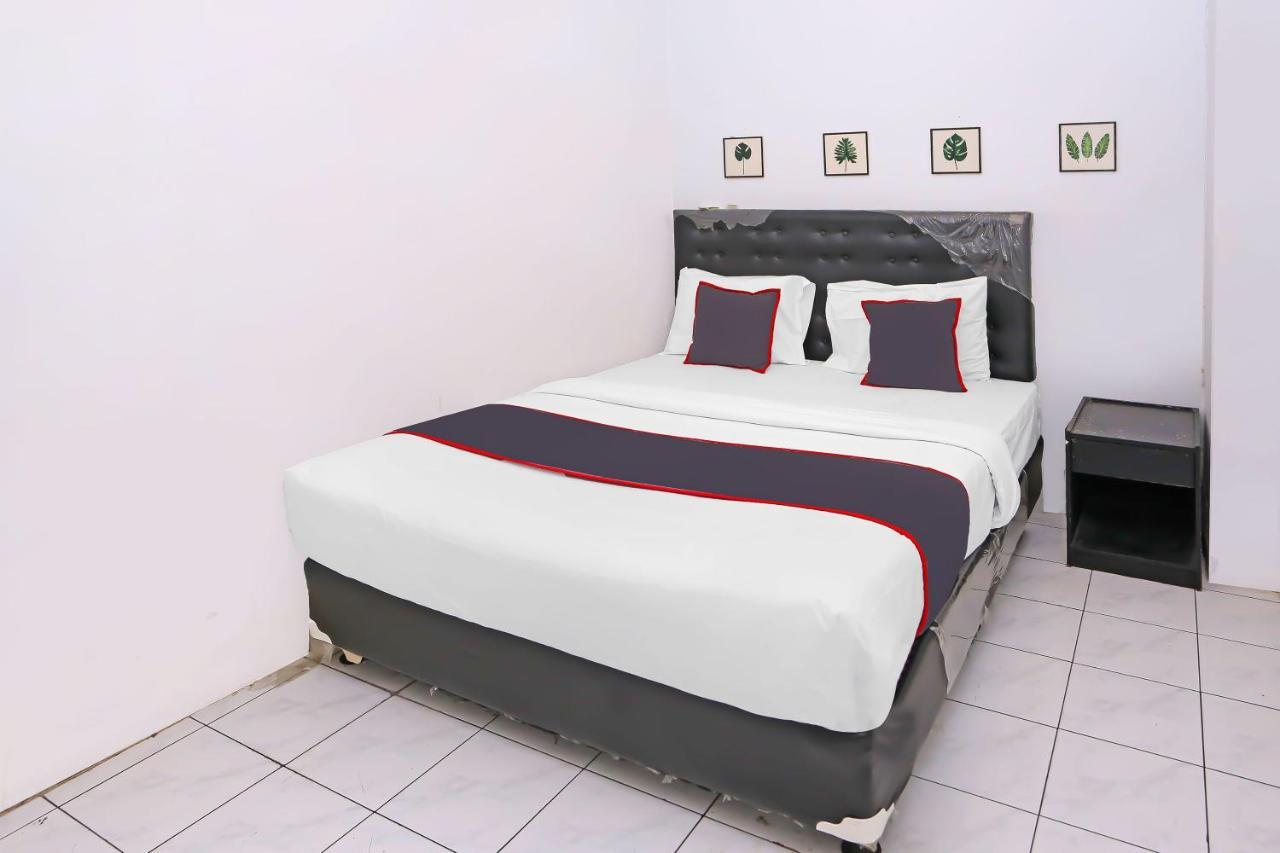 Collection O 92739 Hotel Pintu Besar Джакарта Экстерьер фото