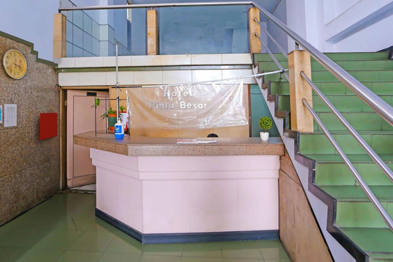 Collection O 92739 Hotel Pintu Besar Джакарта Экстерьер фото