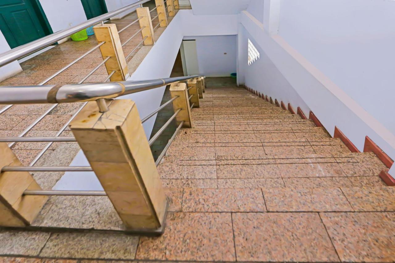 Collection O 92739 Hotel Pintu Besar Джакарта Экстерьер фото