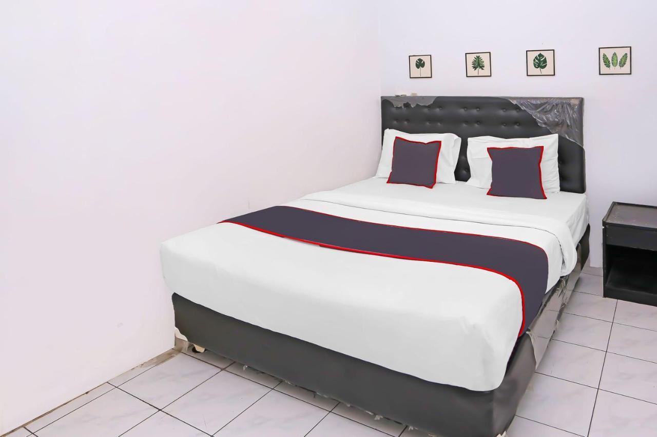 Collection O 92739 Hotel Pintu Besar Джакарта Экстерьер фото