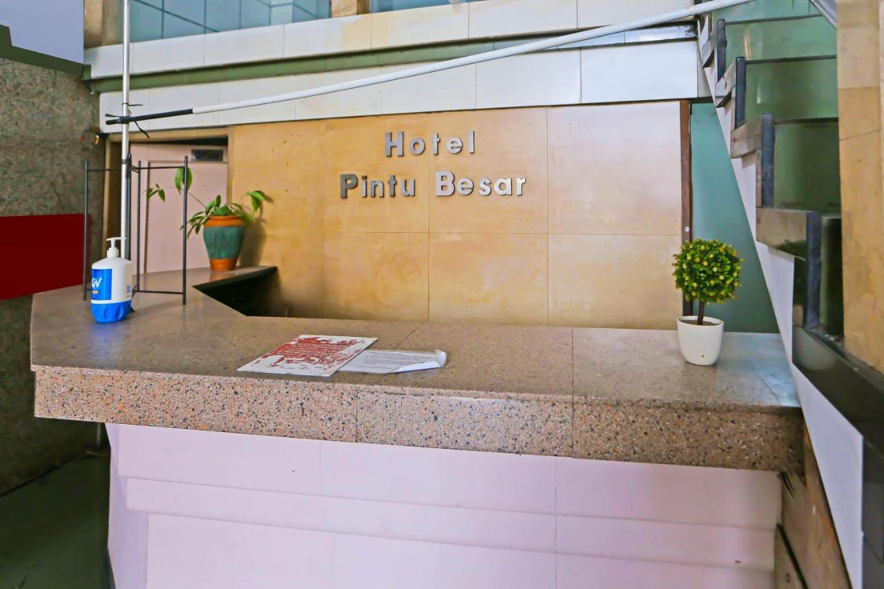 Collection O 92739 Hotel Pintu Besar Джакарта Экстерьер фото